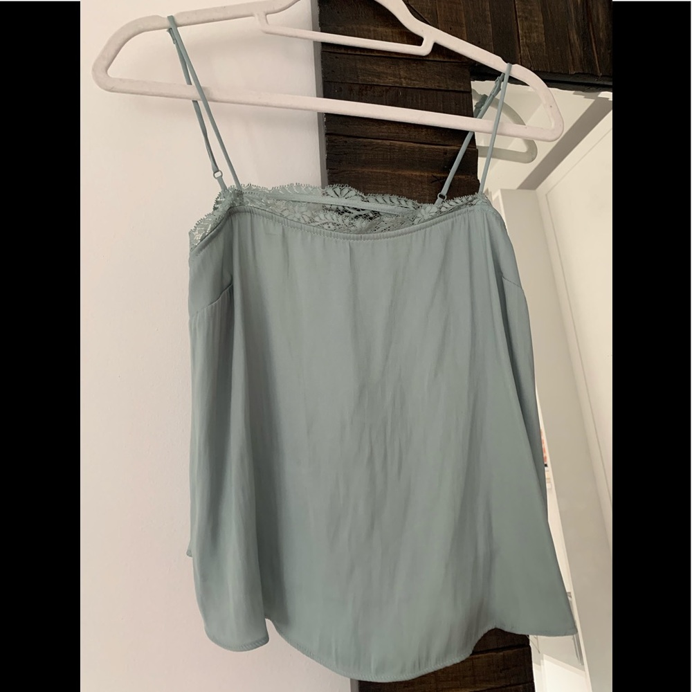 Free People tank w/lace